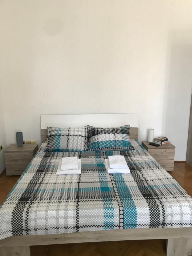 Apartman Studio Katarina Golubăţ Exterior foto